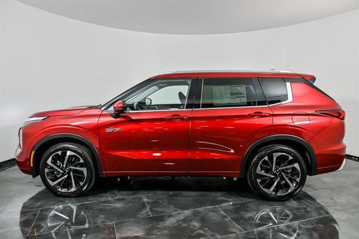 2025 Mitsubishi Outlander PHEV SEL