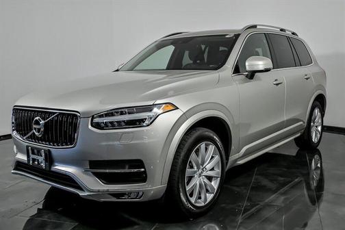 Luminous Sand Metallic 2016 Volvo XC90 T6 Momentum