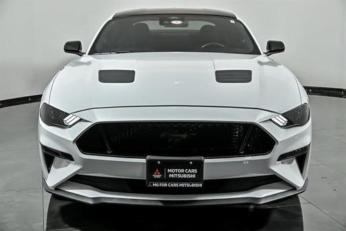 Oxford White 2022 Ford Mustang GT