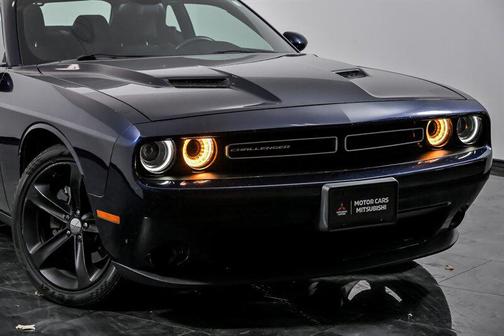 2015 Dodge Challenger SXT
