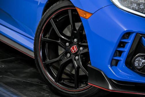 Boost Blue Pearl 2021 Honda Civic Type R Touring