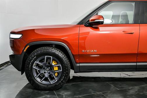 2023 Rivian R1T Adventure Quad Motor Large Pack