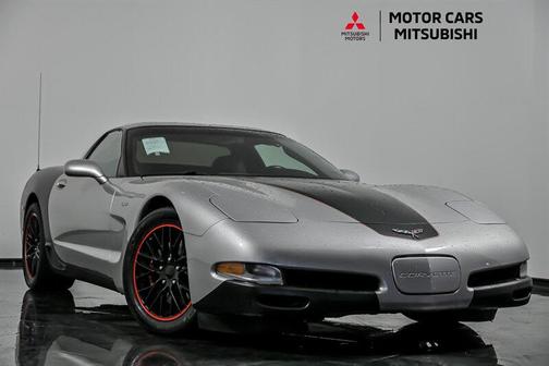 Machine Silver Metallic 2004 Chevrolet Corvette Z06
