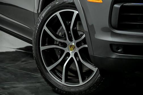 Quartzite Grey Metallic 2021 Porsche Cayenne Cayenne