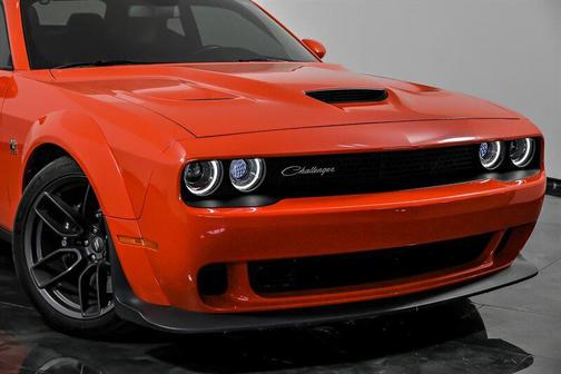 Go Mango 2019 Dodge Challenger R/T Scat Pack Widebody
