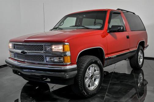 Victory Red 1998 Chevrolet Tahoe Base