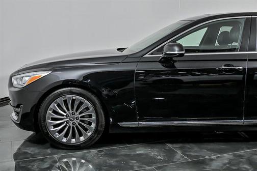 Caspian Black 2017 Genesis G90 5.0 Ultimate