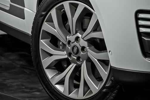 Fuji White 2021 Land Rover Range Rover 3.0L V6 Supercharged HSE