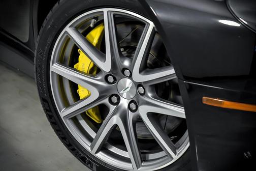 2015 Aston Martin Vantage GT Base