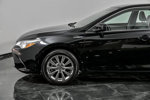 2017 Toyota Camry Hybrid 