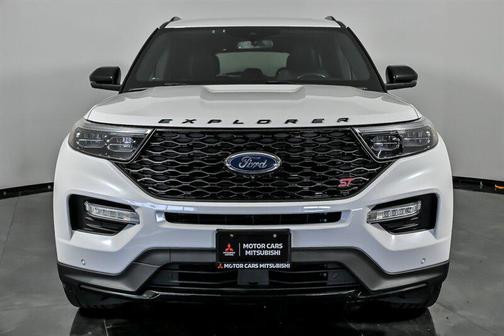 Star White Metallic Tri-Coat 2020 Ford Explorer ST