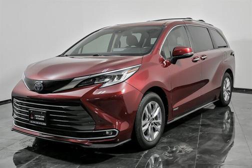 2021 Toyota Sienna Limited 7-Passenger