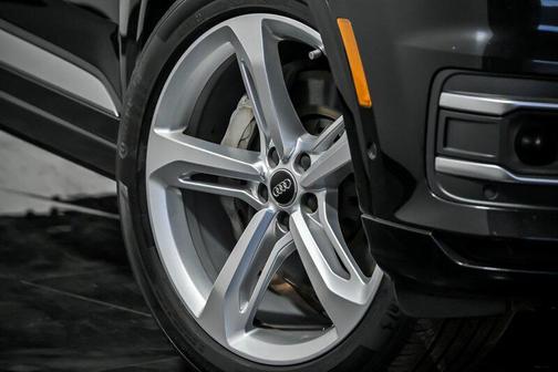 2019 Audi Q7 55 Prestige