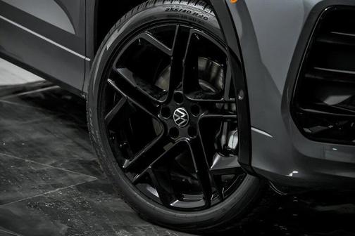 2025 Volkswagen Tiguan 2.0T SE R-Line Black 4MOTION