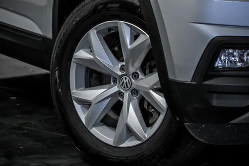 Reflex Silver Metallic 2019 Volkswagen Atlas 3.6L SE