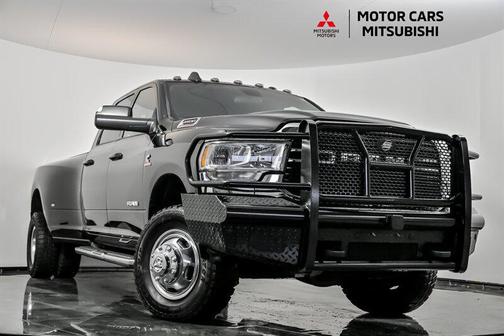 2021 RAM 3500 Big Horn Crew Cab 4x4 8' Box