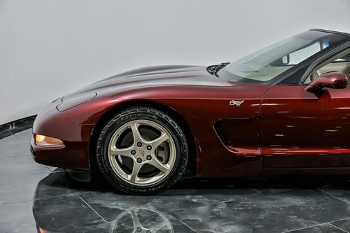 2003 Chevrolet Corvette Base