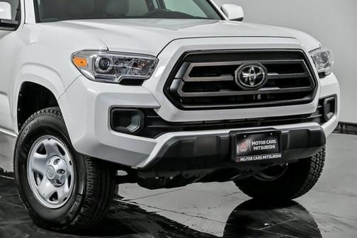 2022 Toyota Tacoma SR