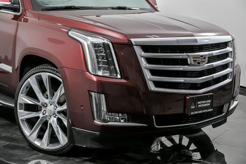 2017 Cadillac Escalade Luxury