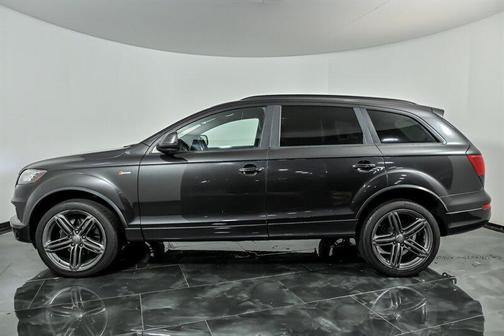 Lava Gray Pearl Effect 2014 Audi Q7 3.0T S line Prestige