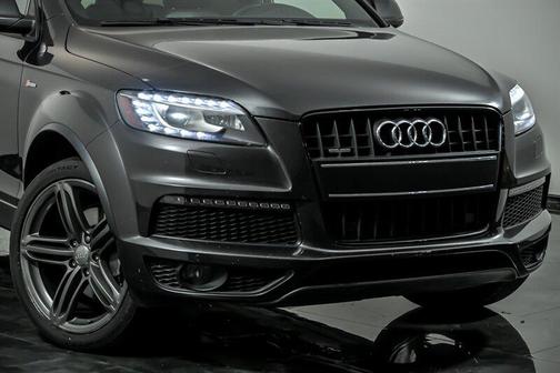 Lava Gray Pearl Effect 2014 Audi Q7 3.0T S line Prestige