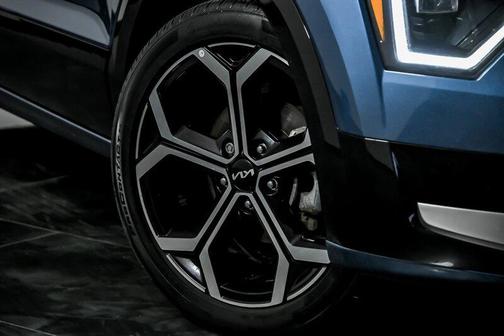 Mineral Blue 2023 Kia Niro Touring