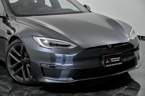 2022 Tesla Model S Plaid