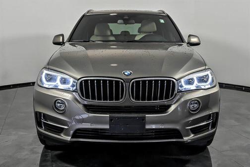 GOLD 2018 BMW X5 xDrive35i