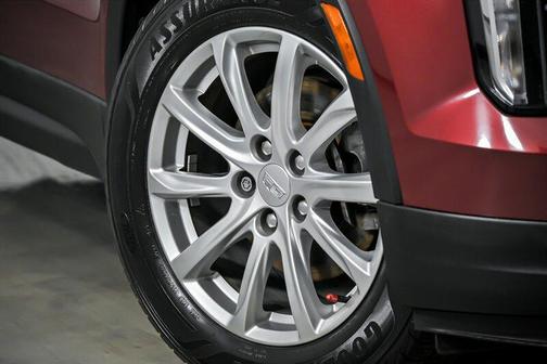 Red Horizon Tintcoat 2019 Cadillac XT4 Luxury