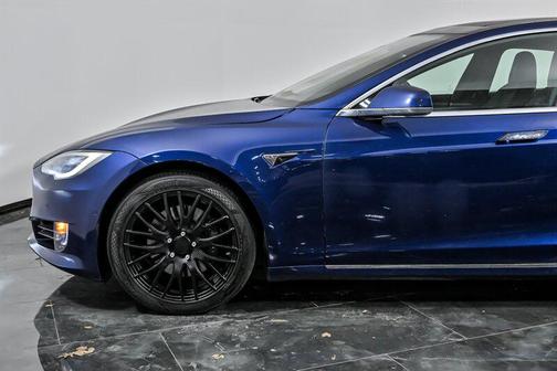2016 Tesla Model S 75D
