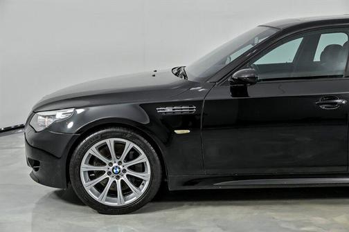 2006 BMW M5 Base