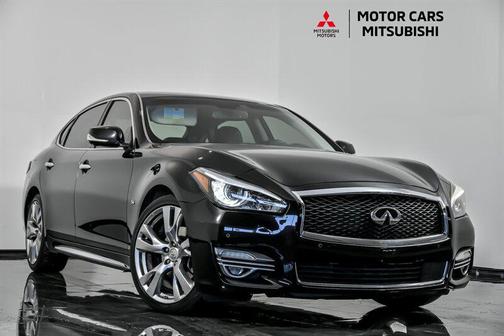 2015 INFINITI Q70L 5.6