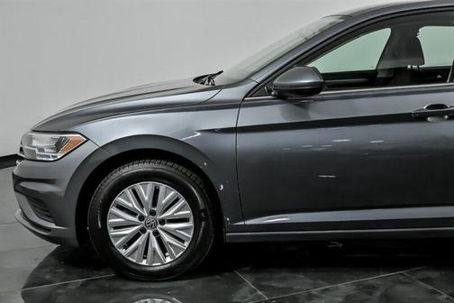 Platinum Gray Metallic 2020 Volkswagen Jetta 1.4T S