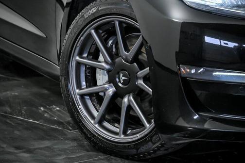 Solid Black 2019 Tesla Model 3 Long Range
