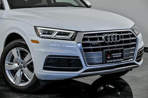 Ibis White 2018 Audi Q5 2.0T Premium Plus