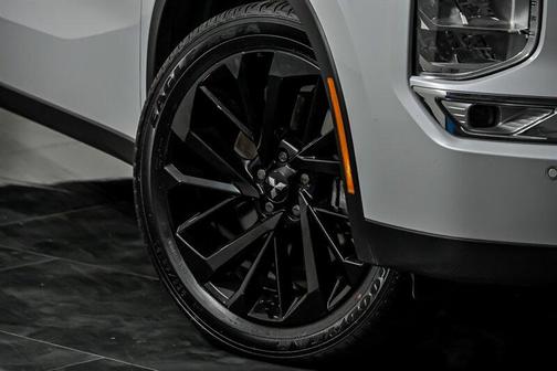 White Diamond 2024 Mitsubishi Outlander SE S-AWC