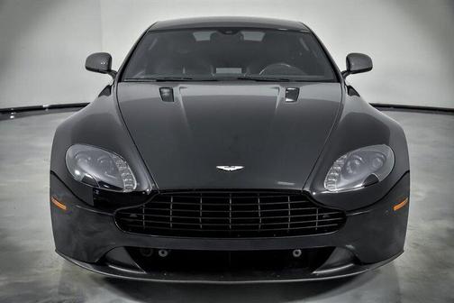 2015 Aston Martin Vantage GT Base