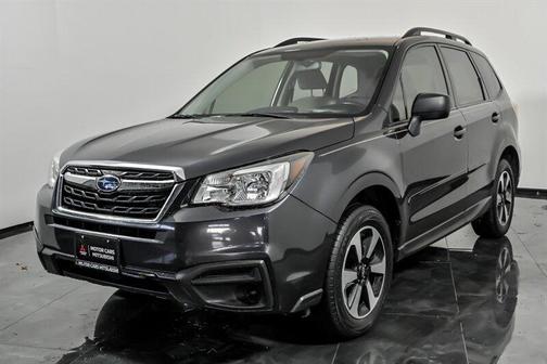 Dark Gray Metallic 2017 Subaru Forester 2.5i