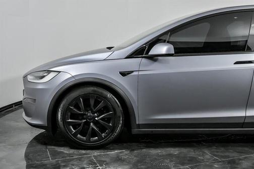 2023 Tesla Model X Standard Range