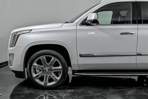 2019 Cadillac Escalade Luxury