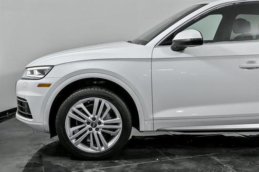 2018 Audi Q5 2.0T Premium Plus