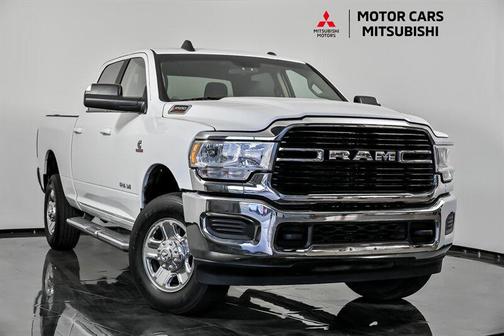 2020 RAM 3500 Big Horn Crew Cab 4x4 6'4' Box