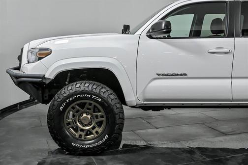 2022 Toyota Tacoma SR5