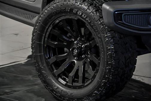 Sting-Gray Clearcoat 2019 Jeep Wrangler Unlimited Sahara