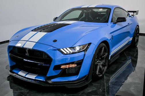 2022 Ford Shelby GT500 Base