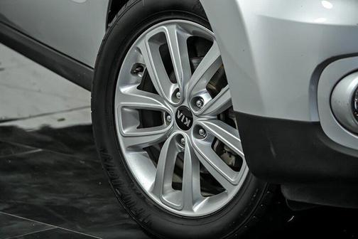 Bright Silver 2017 Kia Soul +