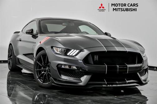 2017 Ford Shelby GT350 Base