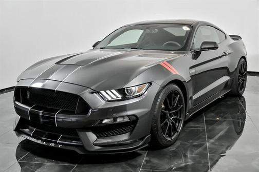 2017 Ford Shelby GT350 Base