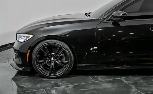 2019 BMW 330 xDrive