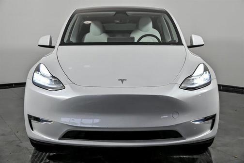 2023 Tesla Model Y Long Range Dual Motor All-Wheel Drive